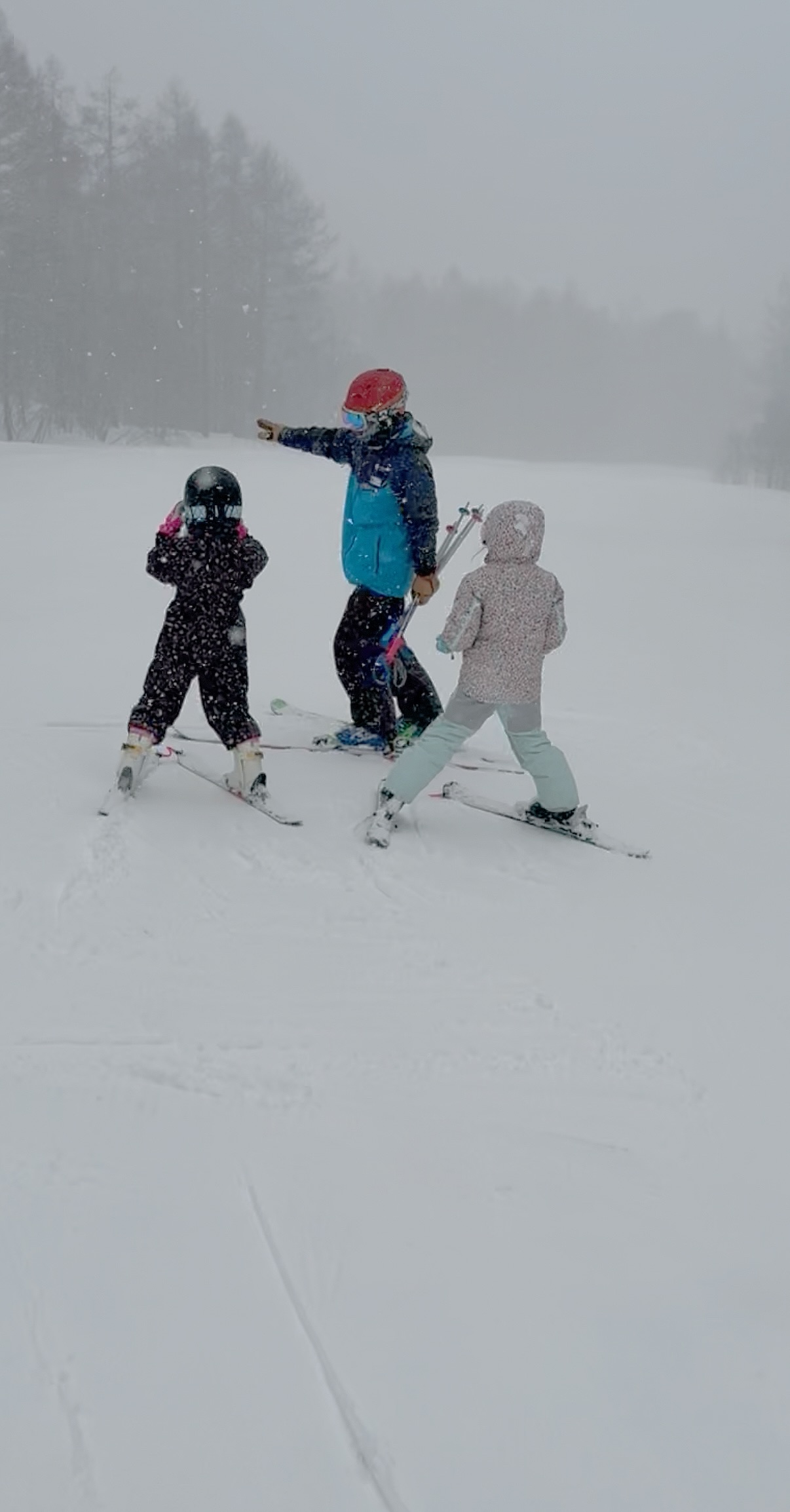 子供スキーレッスン 子供スクール｜グランデコスキー場 エンリゾートグランデコ グランデコホテル